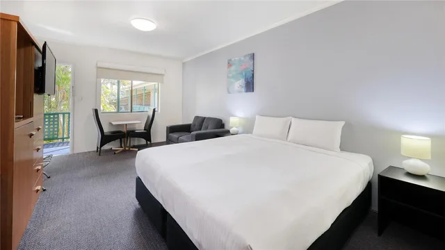 Deluxe, King Bed, Best Western Cattle City Motor Inn 2/6