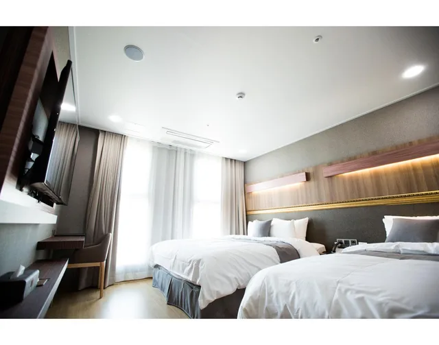 غرفة ديلوكس بسريرين منفصلين، Hotel Lart Gimpo 17/26