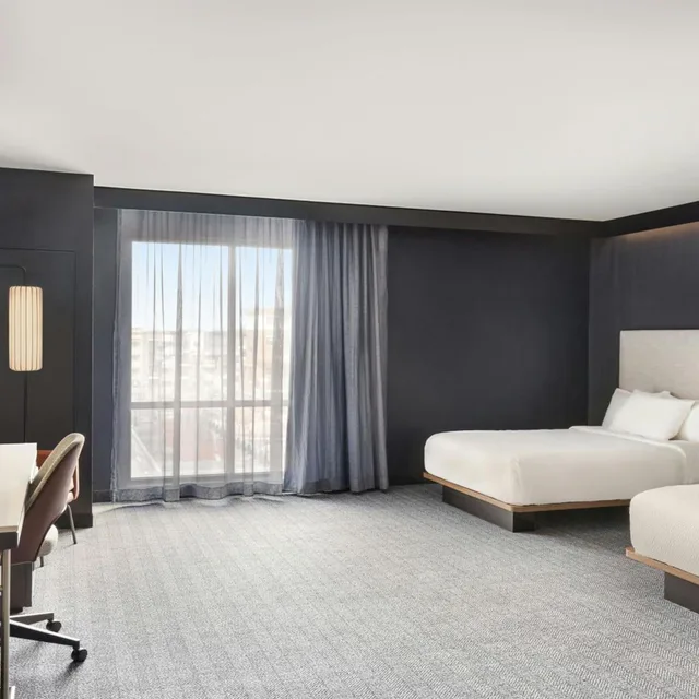 Standard, King Bed, 2 Queen Beds, Accessible, Courtyard by Marriott Milwaukee Brookfield at Poplar Creek 1/4