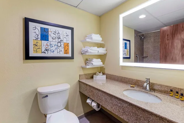 غرفة بسرير كوين، Best Western Plus North Shore Hotel 3/4