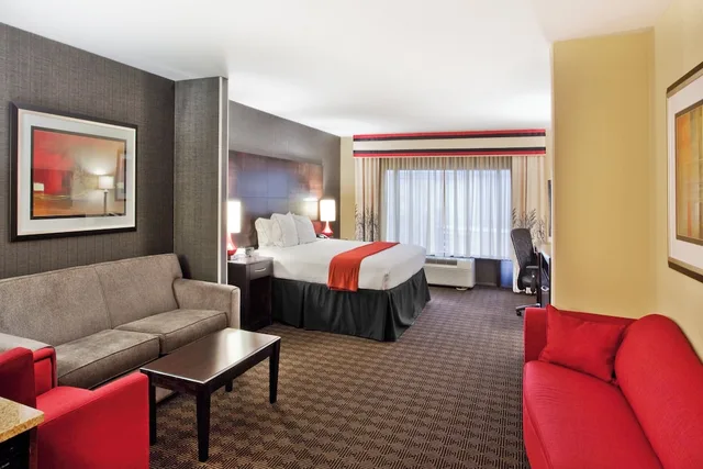 جناح بسرير كينج مع أريكة، Holiday Inn Express Hotel Suites Atlanta-Cumming 3/3