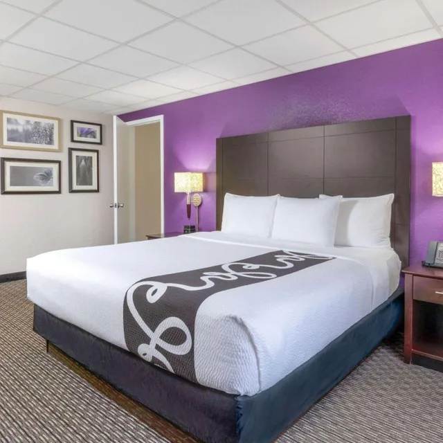 جناح عائلي ديلوكس بغرفة نوم واحدة، La Quinta Inn & Suites by Wyndham Clifton/Rutherford 3/10