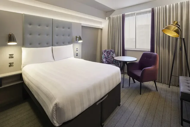 Premier Inn Dartmouth، Brixham 4/13