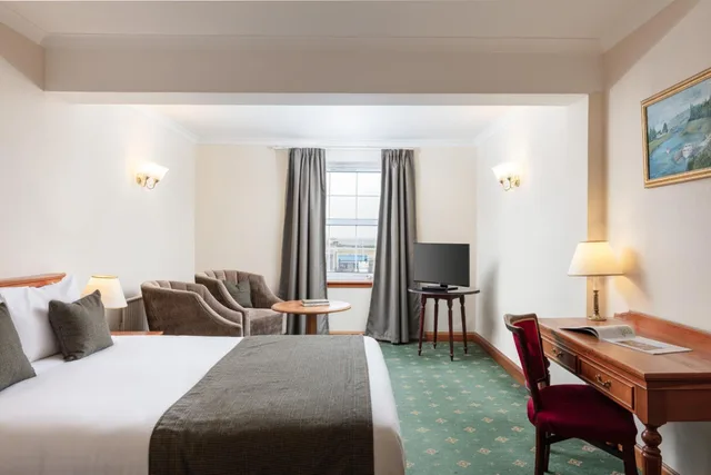 غرفة كلاسيكية ثلاثية، North West Castle Hotel 1/2