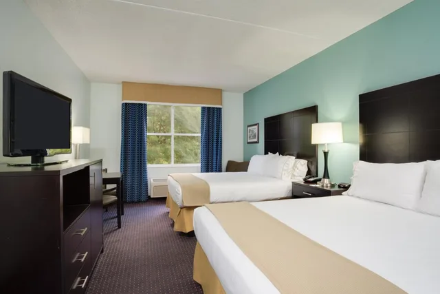 غرفة قياسية بسريرين كوين، Holiday Inn Express Hotel Suites Plant City 1/2