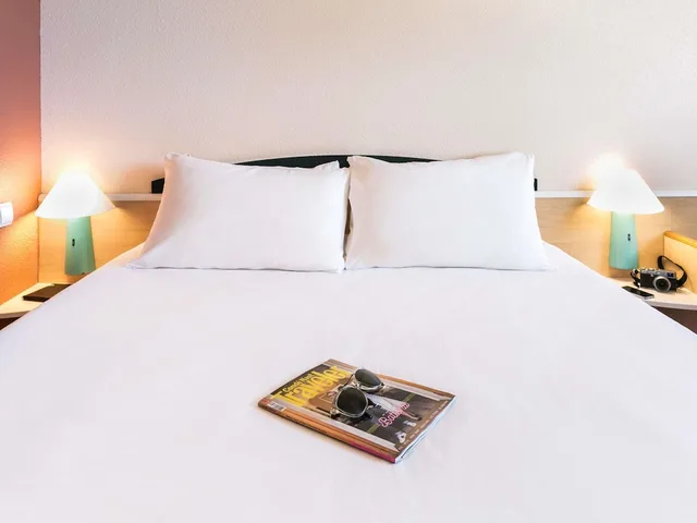 Room, Double Bed, Ibis Jerez De La Frontera 5/8