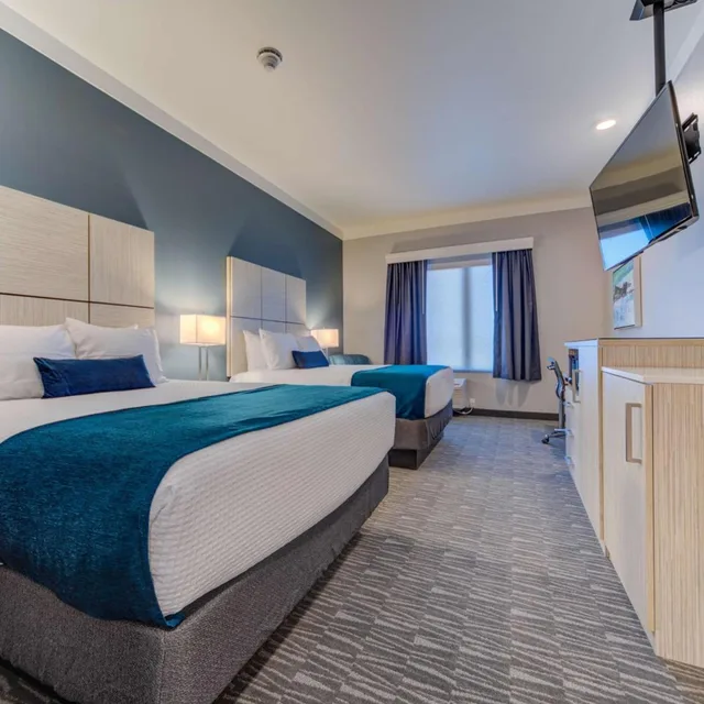 Suite, King Bed, Accessible, Hotel Peppertree Bend, BW Premier Collection 6/10