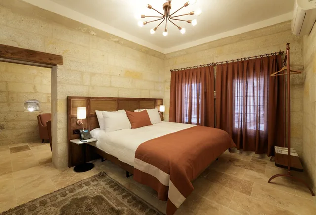 جناح، Henna Konak Hotel 6/10