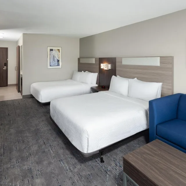 جناح بسرير كوين لذوي الإعاقة، Holiday Inn Express & Suites Reedsburg - Dells Area 2/3