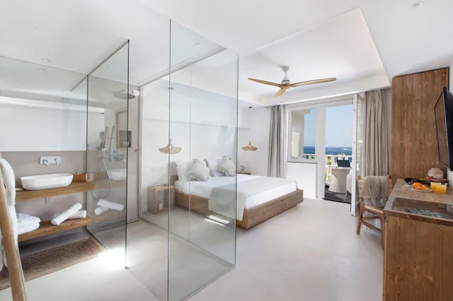 غرفة كلاسيكية بسرير مزدوج بإطلالة على الحديقة بشرفة، Maya Beach Resort 4/7