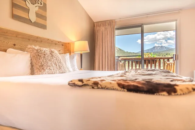 غرفة بسرير كينج بشرفة، Alpine Trail Ridge Inn 5/9