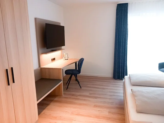 غرفة بزنس بسرير كينج، Holi Hostel Hotel 8/9