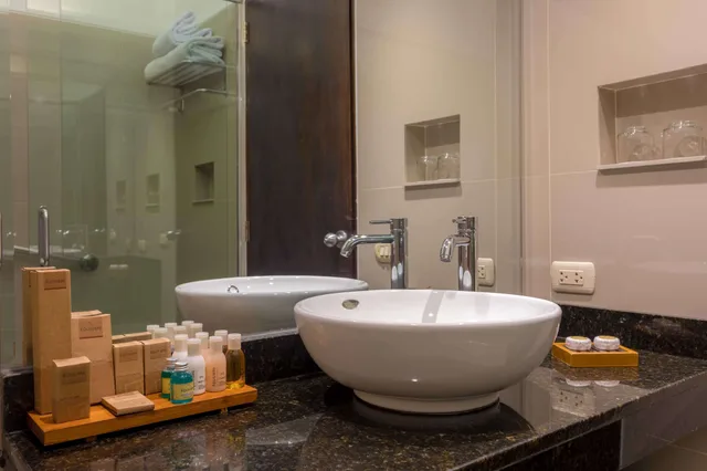 غرفة بسرير كينج بإطلالة على البحيرة، Sonesta Hotel Posadas del Inca Puno 5/5