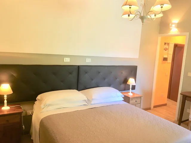غرفة قياسية بسرير كوين، Orto di Roma 4/10