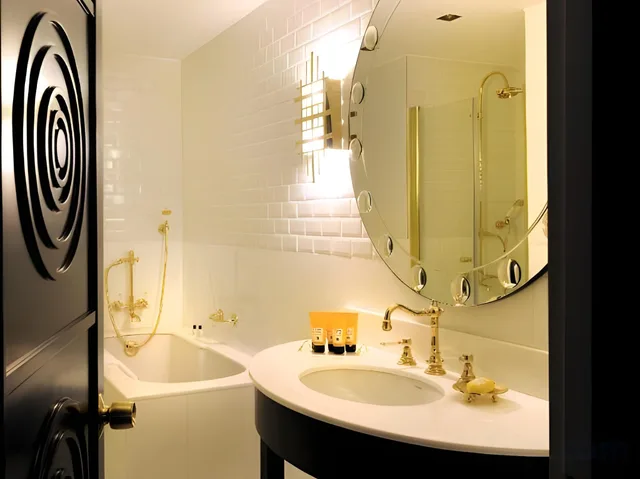 Room, Triple, Queen Bed, Sea View, Taxim Hill Hotel 1/2