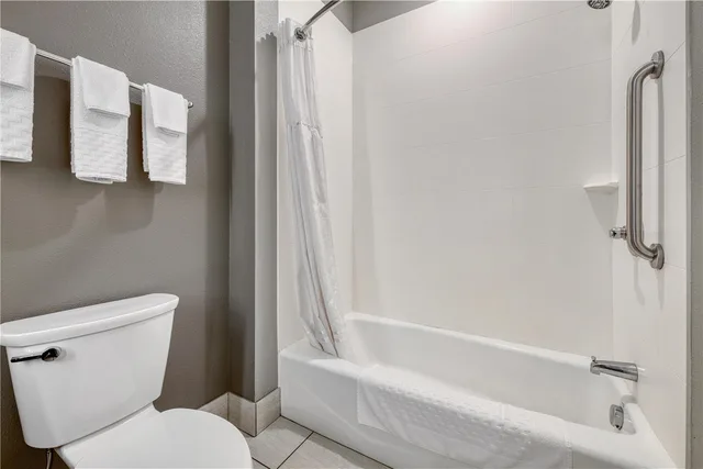 Suite, 2 Queen Beds, Kitchenette, Best Western Plus Saint Peter 5/7