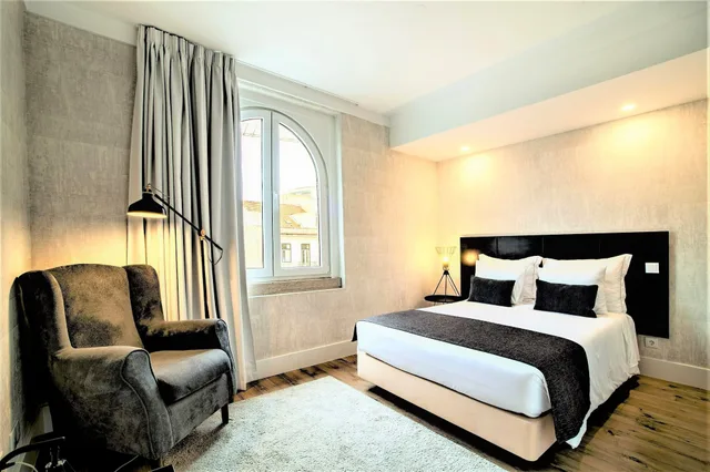 Superior, Suite, Double Bed, Executive Level, Sofa، LX51 Studios & Suites - Lisbon center 3/10