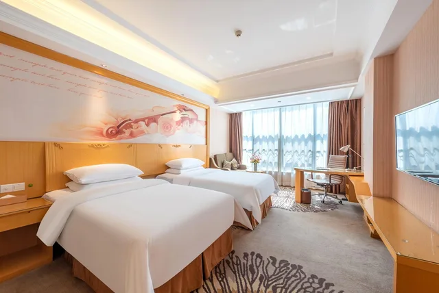 غرفة ديلوكس بسريرين منفصلين، Vienna Hotel(Guangzhou North Railway Station Huaguoshan Subway Station Store) 1/1