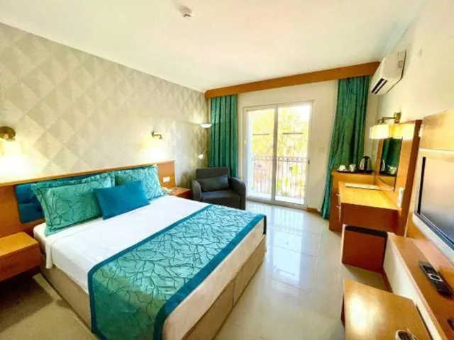 غرفة بسرير مزدوج، Green Forest Holiday Village 1/10