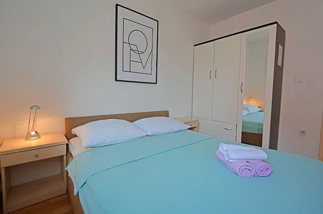غرفة أساسية بسرير كوين بغرفة نوم واحدة بحمام مشترك، ROOMS SUNCE ISLAND RESIDENCE 1/1