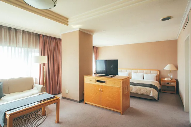 جناح جونيور، Kakegawa Grand Hotel 2/4