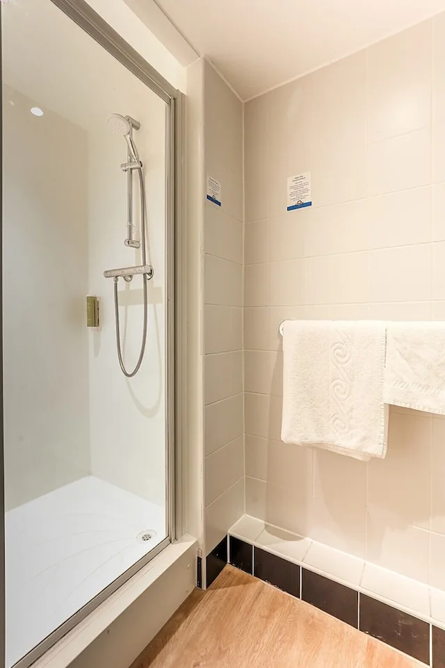 غرفة بسرير مزدوج، Days Inn by Wyndham Peterborough 3/3