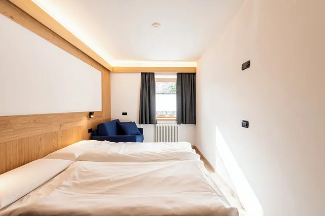 شقة ديلوكس بسريرين منفصلين بغرفتي نوم مع أريكة، Residende Nevegall 1/9