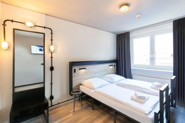 غرفة مفردة، A&O Koln Neumarkt 12/16