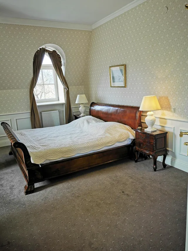 Suite, Dwor Sierakow 3/10