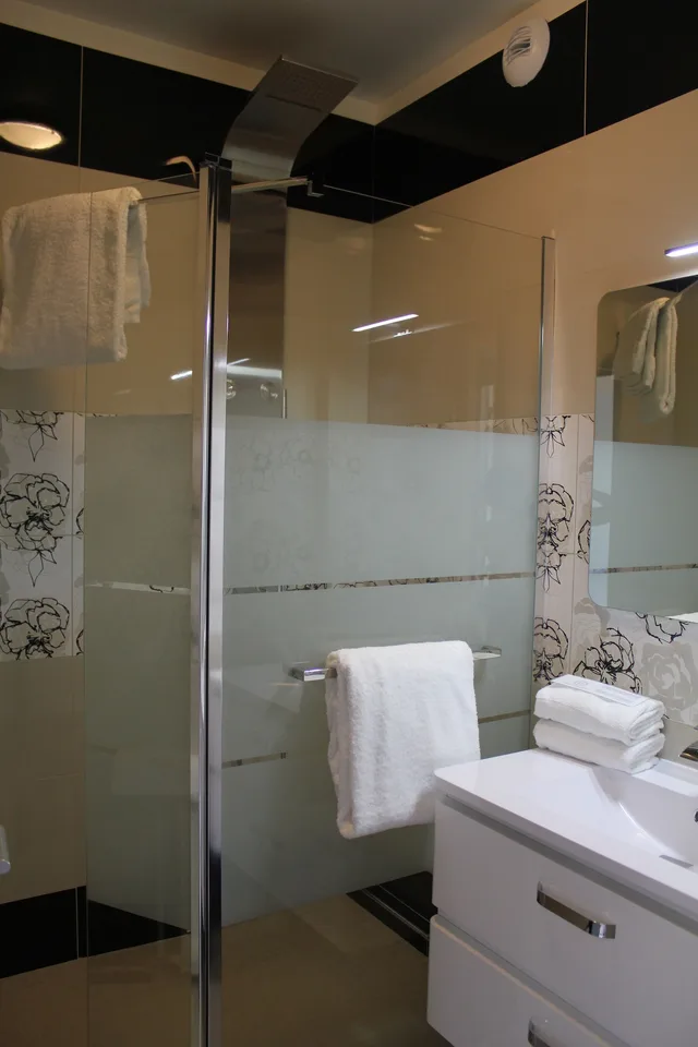 Junior Suite, King Bed, Sofa, Hotel Le Quincangrogne 4/4