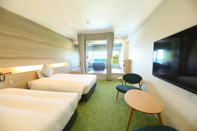 غرفة سوبيريور بسريرين منفصلين بإطلالة على البحر، Hotel Izukyu 1/6