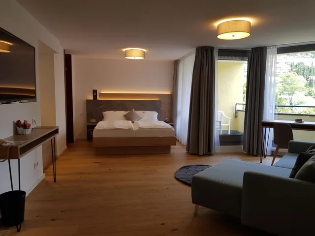 Junior Suite, Double or Twin Bed, Balcony, Graf Eberhard Hotel 2/2