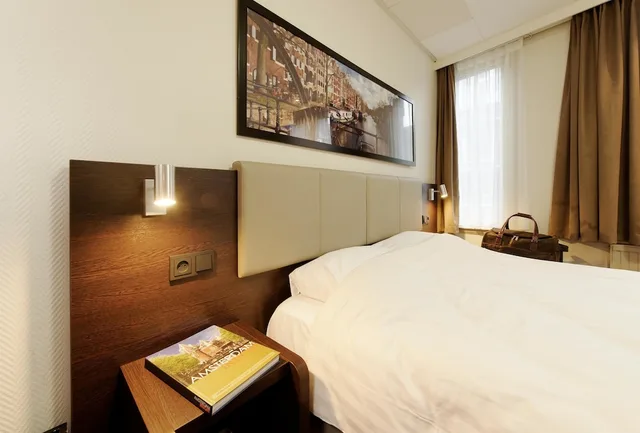 غرفة قياسية بسرير مزدوج، BEST WESTERN DAM SQUARE INN 5/10
