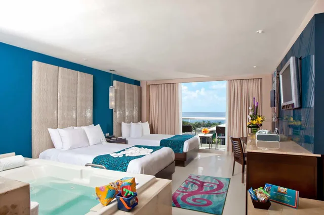 Deluxe, Family, Lagoon View، Hard Rock Hotel Cancun 1/2