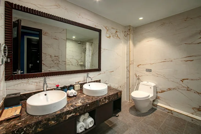 Gallery, Suite, King Bed, Temple View, Balcony، Ogallery Premier Hotel And Spa 9/10