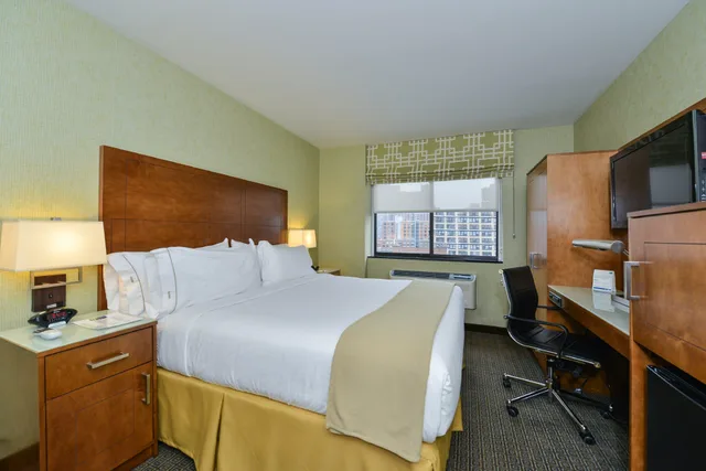 غرفة بسرير مزدوج، Holiday Inn Express Manhattan Midtown West 1/2