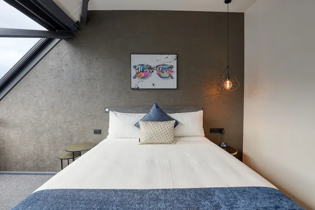 غرفة ديلوكس بسرير كوين، The Viv Hotel Wellington 3/8