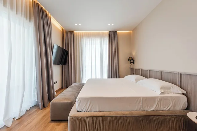 Deluxe, Suite, King Bed, Sea View, Sofa, Aragosta Hotel 2/5