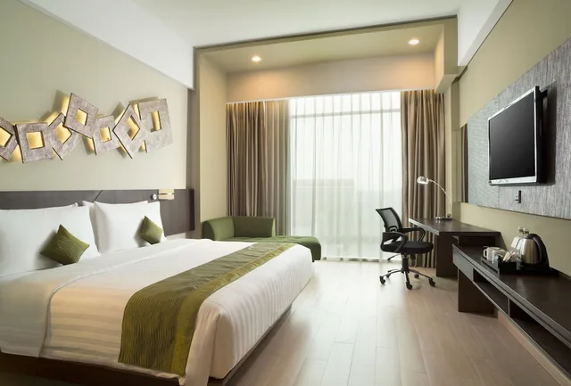 غرفة قياسية بسريرين منفصلين بإطلالة على المدينة، Holiday Inn Cikarang Jababeka 3/10