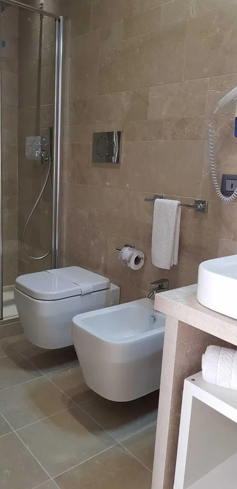 غرفة مفردة، Netum Hotel 21/22
