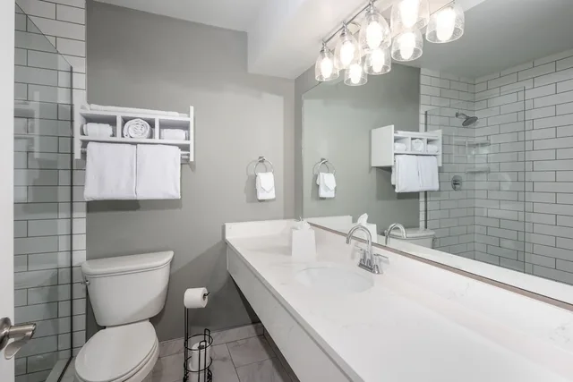 Premium, 2 Queen Beds, Ocean Front، Tides Folly Beach 8/8
