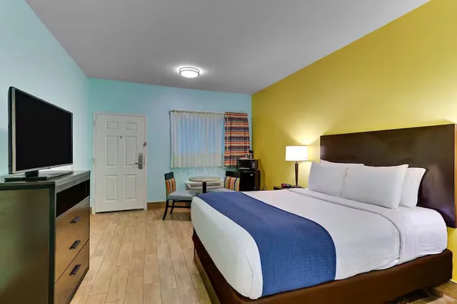 غرفة اقتصادية بسرير كوين لذوي الإعاقة، OYO The Island Hotel 2/4