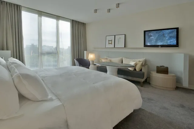غرفة كلوب بسرير كينج، The Ritz-Carlton Wolfsburg 3/10