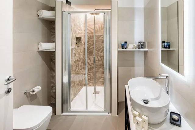غرفة مفردة بشرفة بإطلالة جزئية على البحر، Hotel Vesuvio 3/3