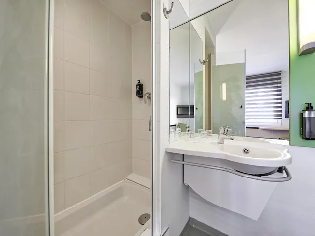 غرفة قياسية بسريرين منفصلين، ibis budget Katowice Centrum 5/7