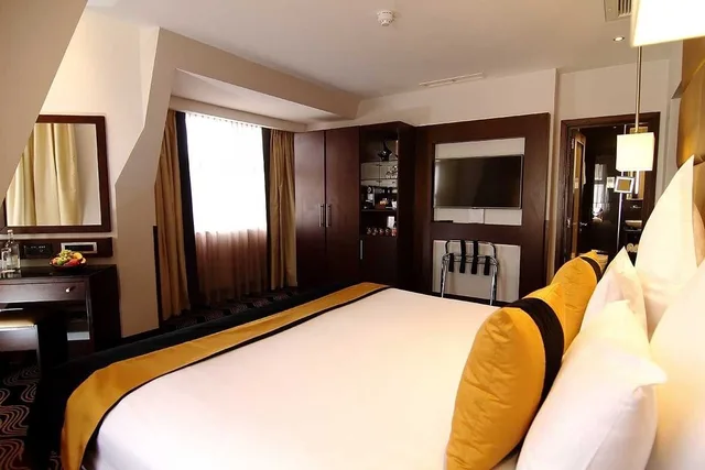 غرفة بسرير كوين، Montcalm Piccadilly Townhouse, London West End 5/8