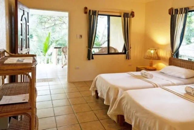 Bungalow, Twin Beds, with Fan، Easy Diving And Beach Resort 1/1