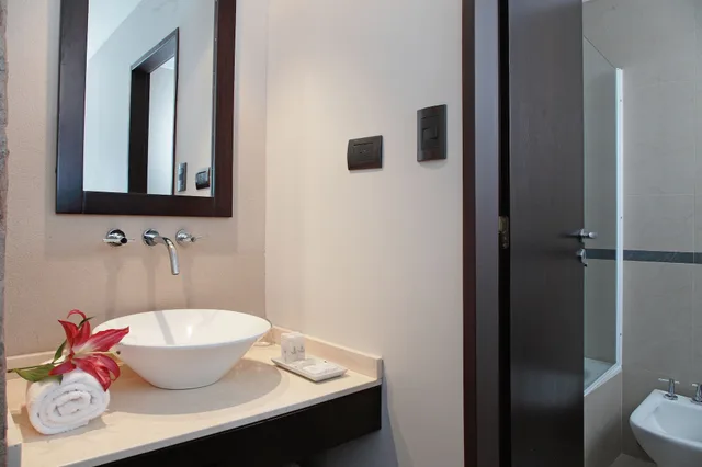 غرفة كلاسيكية بسرير كوين بإطلالة على الحديقة، Hotel Camberland 6/8