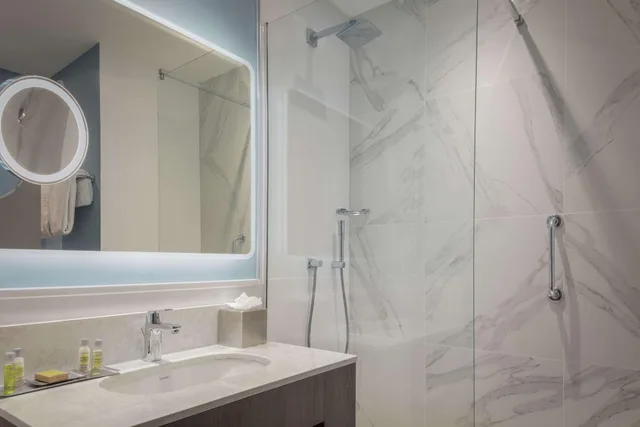 غرفة تنفيذية بسرير كينج مع دخول الصالة، DoubleTree by Hilton London Angel Kings Cross 5/6