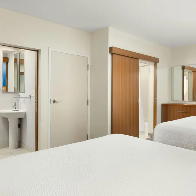 جناح بسريرين كوين مع سرير سحّاب إضافي مع أريكة لذوي الإعاقة، Springhill Suites By Marriott Mcallen 3/7